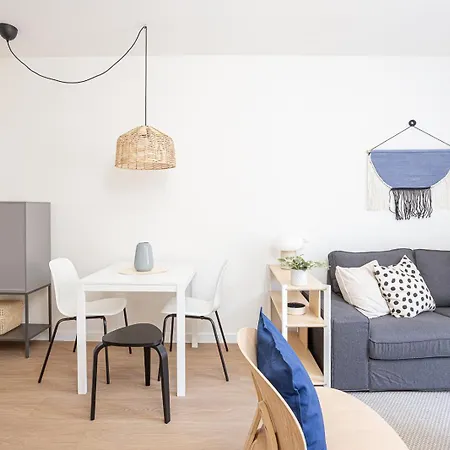 Modern 1 Bedroom Near Drassanes Apartment