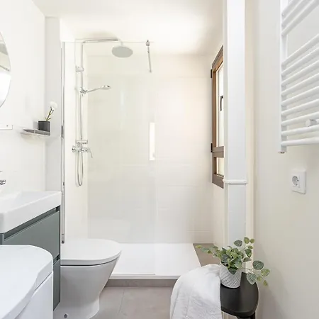 Modern 1 Bedroom Near Drassanes * Barcelona
