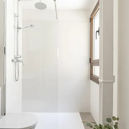 Modern 1 Bedroom Near Drassanes Barcelona
